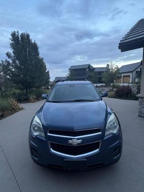 Blue 2011 Chevrolet Equinox LT