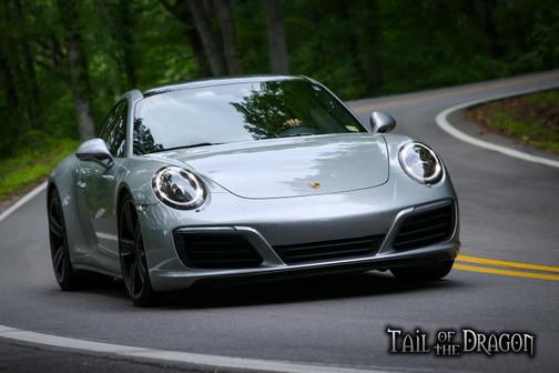 2017 Porsche 911 Carrera 4