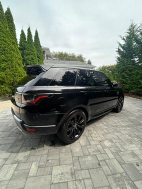 Black 2018 Land Rover Range Rover Sport HSE