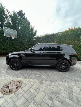 Black 2018 Land Rover Range Rover Sport HSE