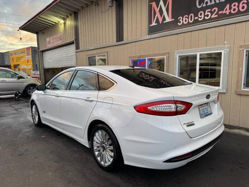 2015 Ford Fusion Energi SE Luxury