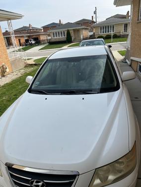 White 2010 Hyundai SONATA GLS