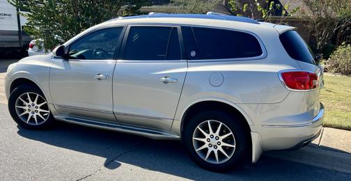 Gold 2014 Buick Enclave Leather