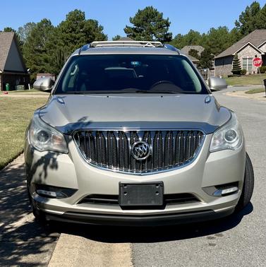 Gold 2014 Buick Enclave Leather