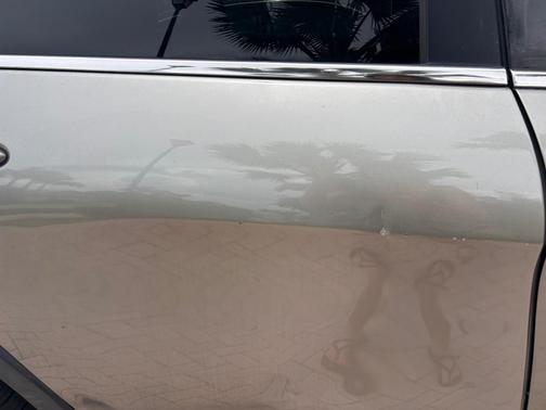 Beige 2019 Jeep Cherokee Latitude Plus