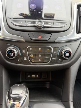 Black 2021 Chevrolet Equinox 1LT