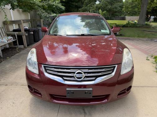 Red 2012 Nissan Altima 2.5 S