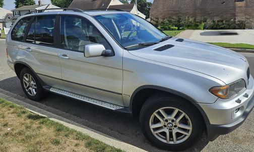 2004 BMW X5 3.0i