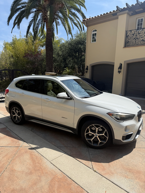 White 2017 BMW X1 sDrive28i