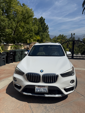 White 2017 BMW X1 sDrive28i