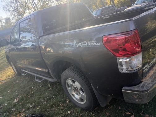 2011 Toyota Tundra Grade