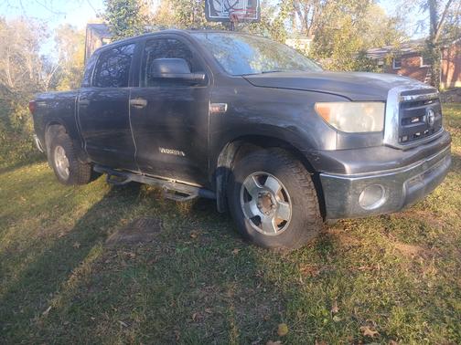 2011 Toyota Tundra Grade