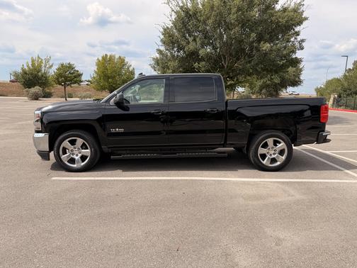 Black 2018 Chevrolet Silverado 1500 1LT
