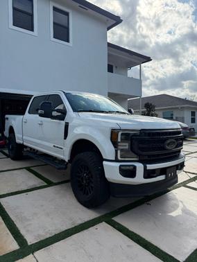 White 2020 Ford F-250 Lariat