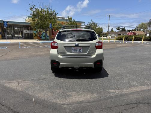 Beige 2014 Subaru XV Crosstrek 2.0i Premium