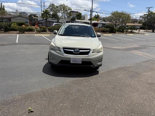 Beige 2014 Subaru XV Crosstrek 2.0i Premium