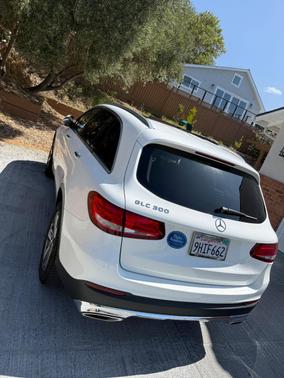 White 2016 Mercedes-Benz GLC 300 Base