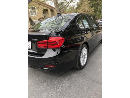 2018 BMW 320 i