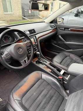 Gray 2012 Volkswagen Passat 3.6 SEL Premium