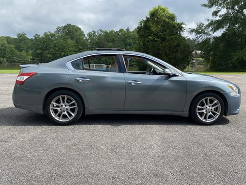 2011 Nissan Maxima SV
