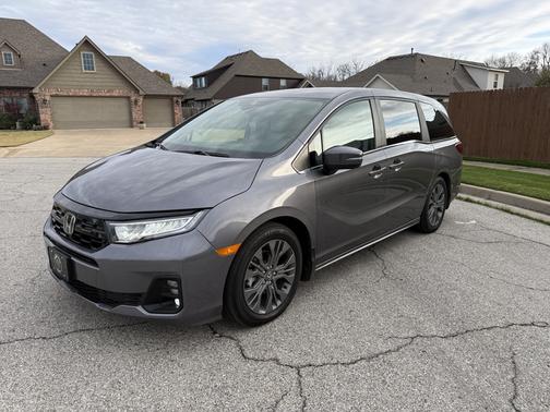 2025 Honda Odyssey Touring