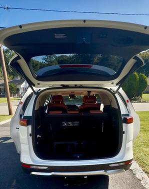 White 2022 Kia Carnival SX Prestige