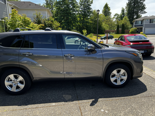 2021 Toyota Highlander LE