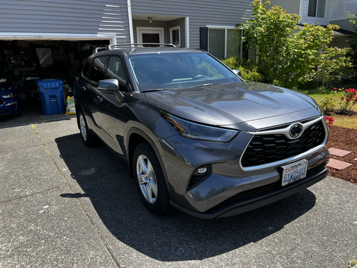 2021 Toyota Highlander LE