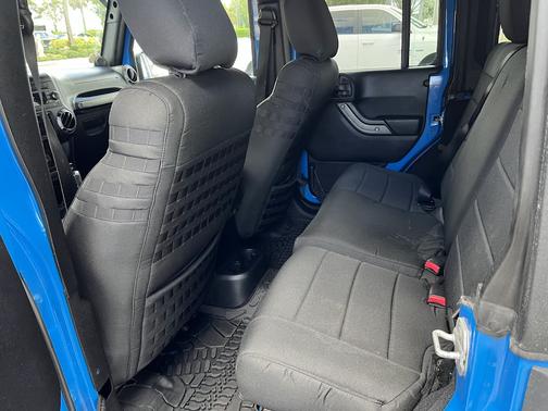 2012 Jeep Wrangler Unlimited Sport