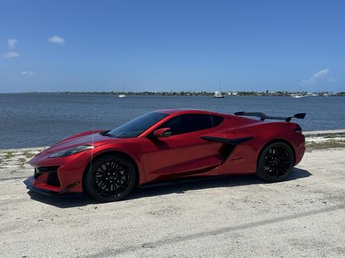 Red 2024 Chevrolet Corvette Z06 w/2LZ