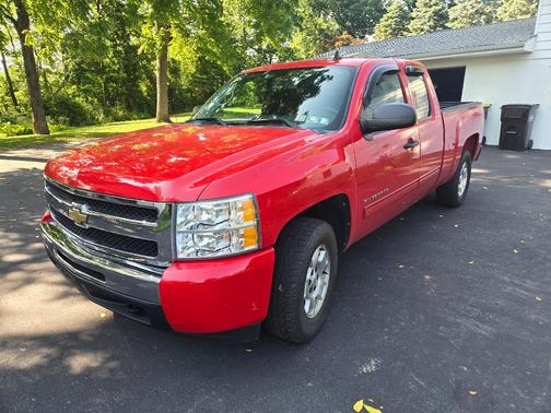 Red 2010 Chevrolet Silverado 1500 LT