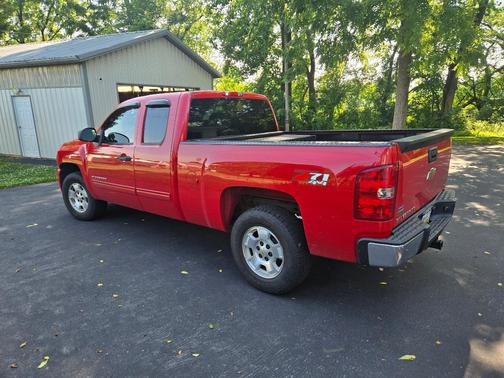 Red 2010 Chevrolet Silverado 1500 LT