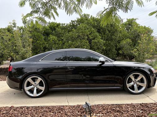 Black 2013 Audi RS 5 4.2