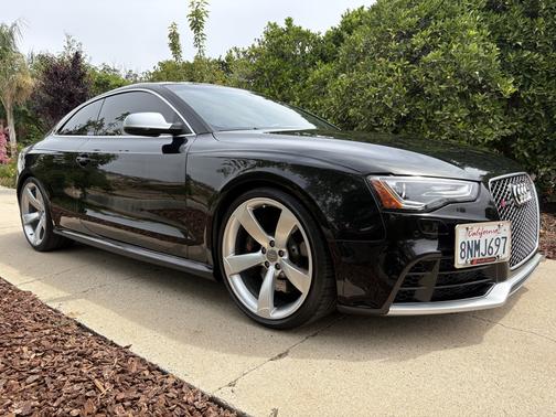 Black 2013 Audi RS 5 4.2