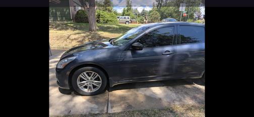 2011 INFINITI G37x Base