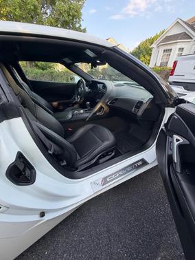White 2015 Chevrolet Corvette Stingray