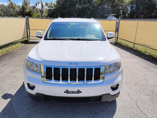 White 2013 Jeep Grand Cherokee Laredo