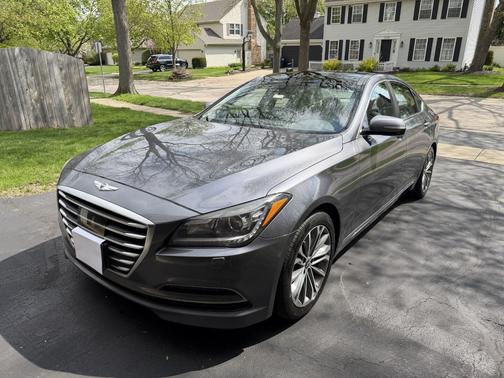 Gray 2015 Hyundai Genesis 3.8