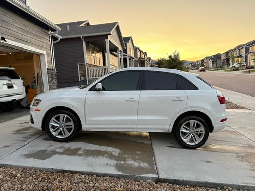 2017 Audi Q3 2.0T Premium