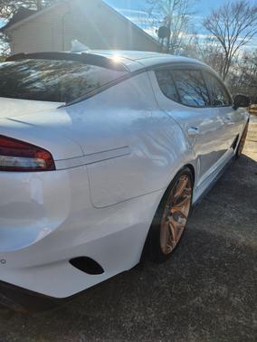 2022 Kia Stinger GT1