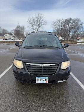 2006 Chrysler Town & Country Touring