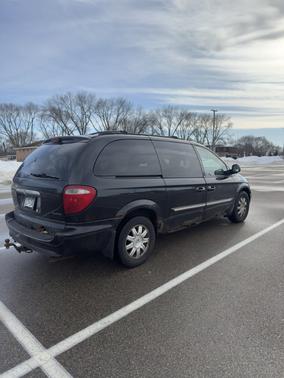 2006 Chrysler Town & Country Touring