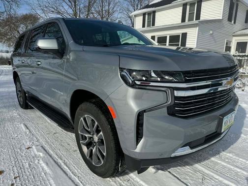 2024 Chevrolet Suburban LT