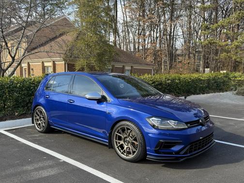Blue 2019 Volkswagen Golf R 4-Door w/DCC & Navigation