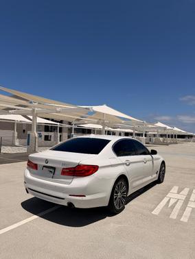 White 2020 BMW 530 i
