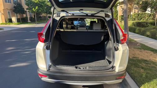 White 2018 Honda CR-V EX-L