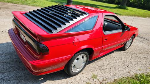 1993 Dodge Daytona ES