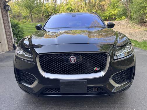 2017 Jaguar F-PACE S