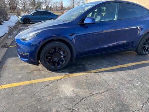 2023 Tesla Model Y Long Range
