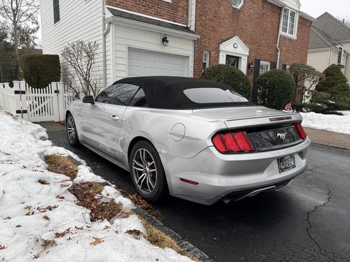 2017 Ford Mustang EcoBoost Premium